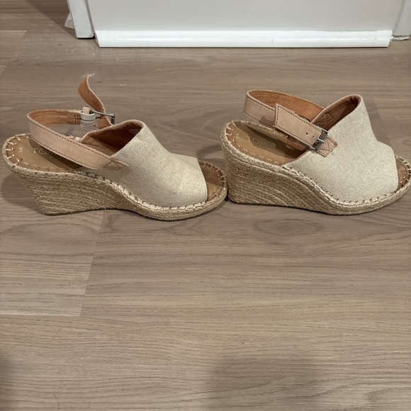 TOMS Women's Tan Peep-Toe Espadrilles - Picture 2 of 3